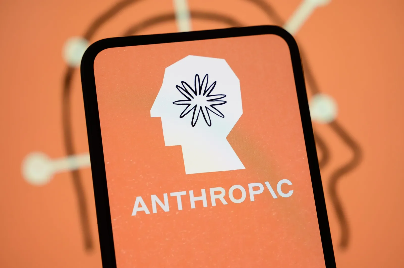 The AI Revenue Race: Anthropic’s Explosive Growth and the Path to a Historic IPO