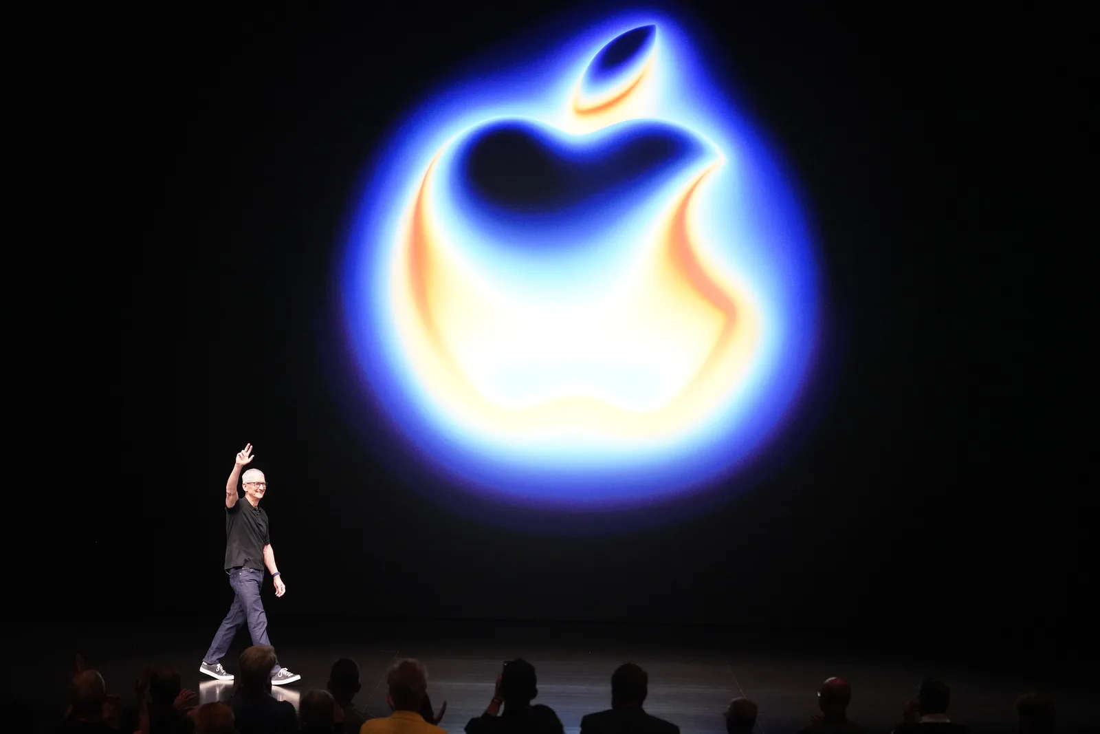 Apple Unveils New Commission Structure for External App Purchases
